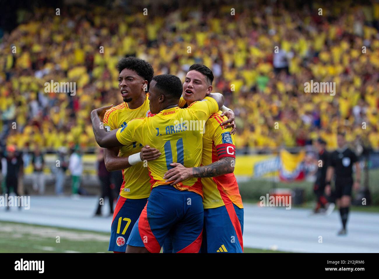 Barranquilla, Colombie. 10 septembre 2024. Jhon Arias, James Rodriguez, Johan Mojica de Colombie, célèbre le premier but de son équipe marqué par Yerson Mosquera lors du match entre la Colombie et l'Argentine pour le 8e tour des qualifications FIFA 2026, au stade Roberto Melendez Metropolitan, à Barranquilla, Colombie, le 10 septembre 2024 photo : Jose Pino/DiaEsportivo/Alamy Live News Credit : DiaEsportivo/Alamy Live News Banque D'Images