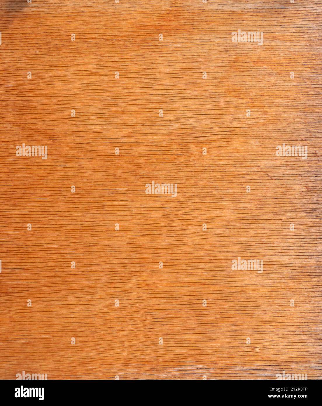 Fond de placage en bois texturé avec grain courant horizontalement. Banque D'Images
