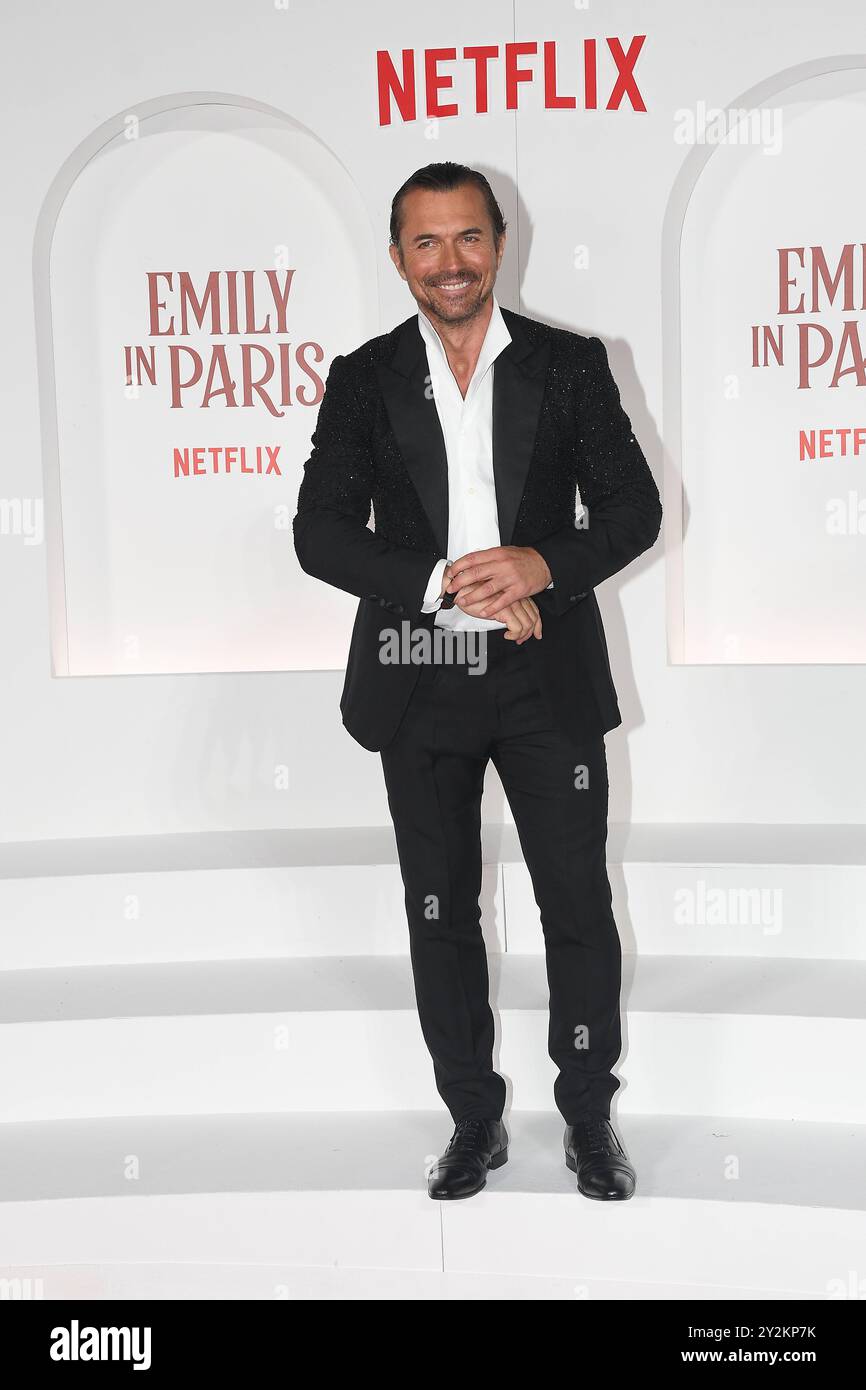 Rome, le Space Cinema Moderno première 'Emily in Paris', sur la photo : William Abadie Banque D'Images