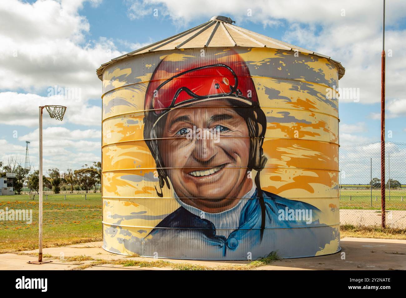 Graeme Lang Water Tank Art par Matt Adnate et Jack Rowland, Watchem, Victoria, Australie Banque D'Images