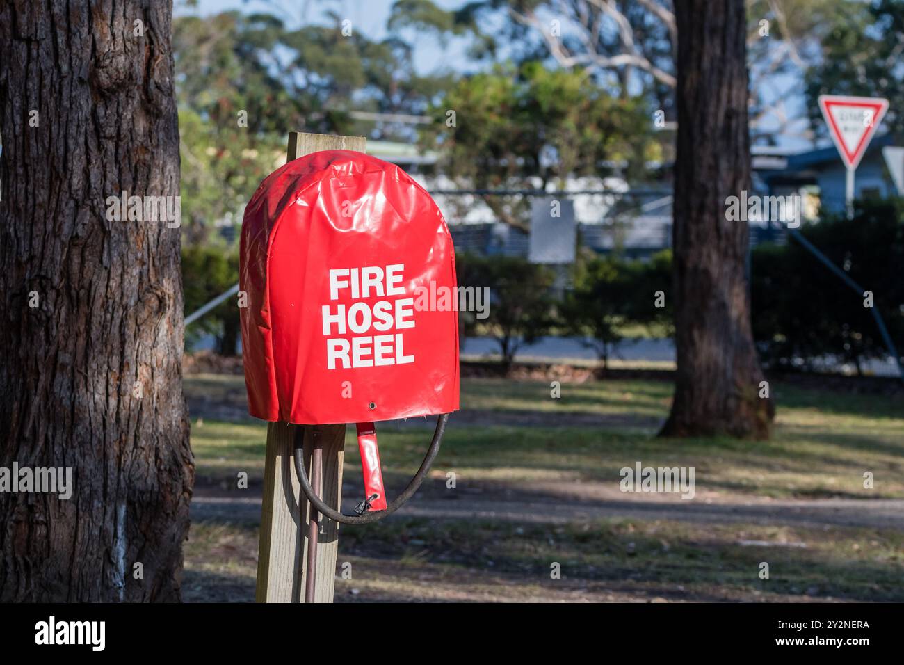 Enrouleur de tuyau d'incendie, extérieur, campersite, NSW, Australie Banque D'Images