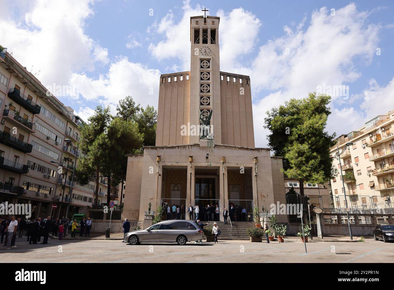 Palerme, Italie. 11 septembre 2024. nella foto la chiesa di San Michele Arcangelo Dove viene svolto il funerale di Maria Mattarella Funerali della nipote del presidente Sergio Mattarella Maria Mattarella figlia di Piersanti - Palermo - Mercoled&#xec ; 11 Settembre 2024 (photo Alberto LoBianco /Lapresse) funérailles de la petite-fille du président Sergio Mattarella Maria Mattarella Piersanti - Palermo - Palermo - mercredi, 11 septembre 2024/Lapresse (Alanco/Lapresse Banque D'Images