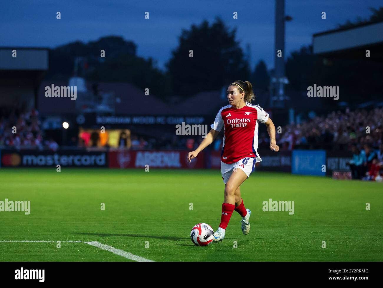 Mariona Caldentey d'Arsenal en action lors de la finale du premier tour de qualification de l'UEFA Women's Champions League à Meadow Park, Borehamwood. Banque D'Images