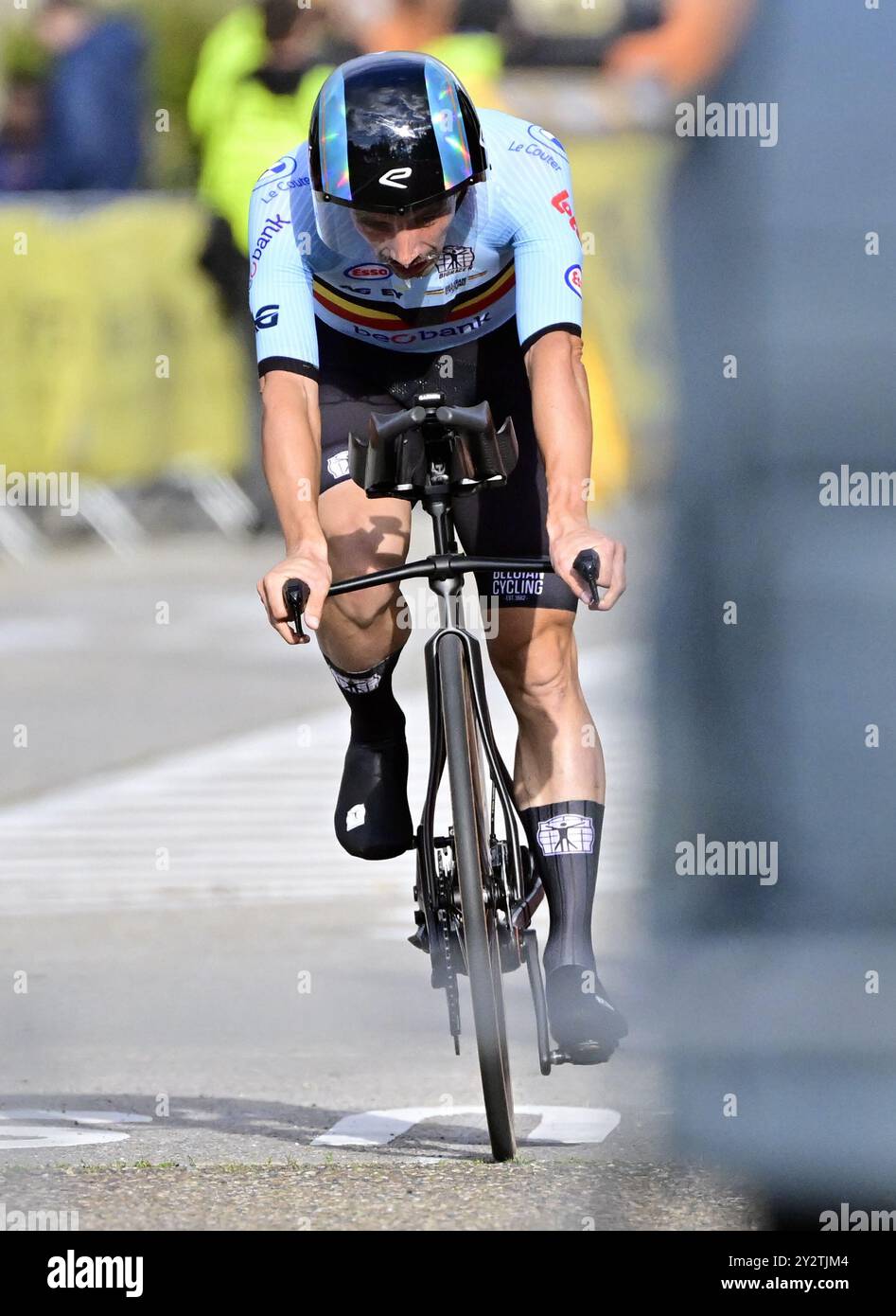 Hasselt, Belgique. 11 septembre 2024. Le belge Victor Campenaerts réagit après le contre-la-montre Elite Men au Championnat d'Europe 2024, à Hasselt, mercredi 11 septembre 2024. Les Championnats d'Europe sur route 2024 de l'UEC se dérouleront du 11 au 15 septembre à Limbourg, en Belgique. BELGA PHOTO DIRK WAEM crédit : Belga News Agency/Alamy Live News Banque D'Images