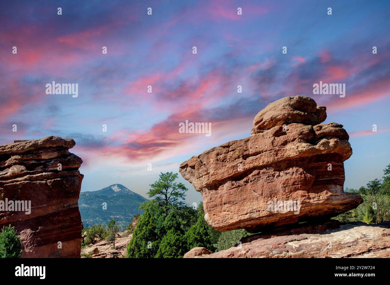 Coucher de soleil au Garden of the Gods, Colorado Springs, Colorado Banque D'Images