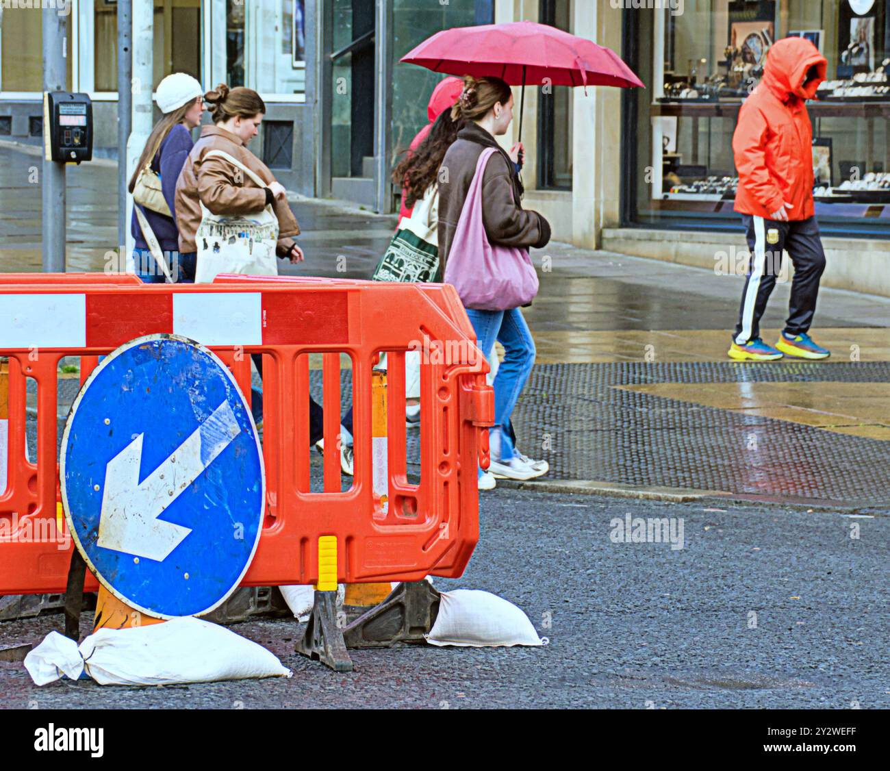 Édimbourg, Écosse, Royaume-Uni. 11 septembre 2024. Météo britannique : humide avec des averses intermittentes dans la capitale. Crédit Gerard Ferry/Alamy Live News Banque D'Images