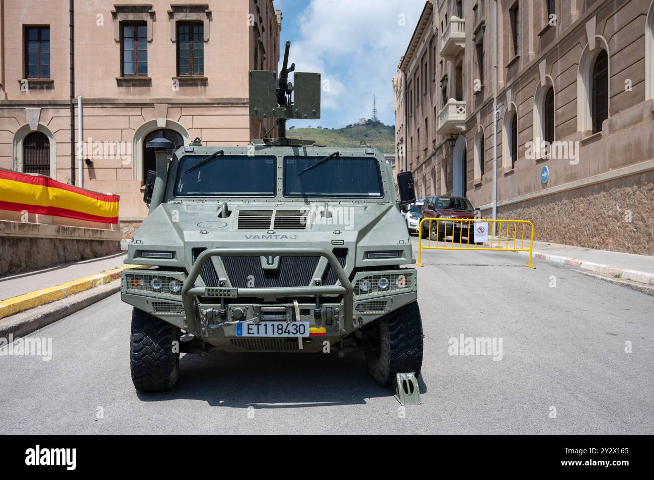 Uro Vamtac ST5 BN1 avec une mitrailleuse Browning M2HB sur la tourelle de toit de l'armée espagnole aux journées portes ouvertes de la caserne de Bruch Banque D'Images