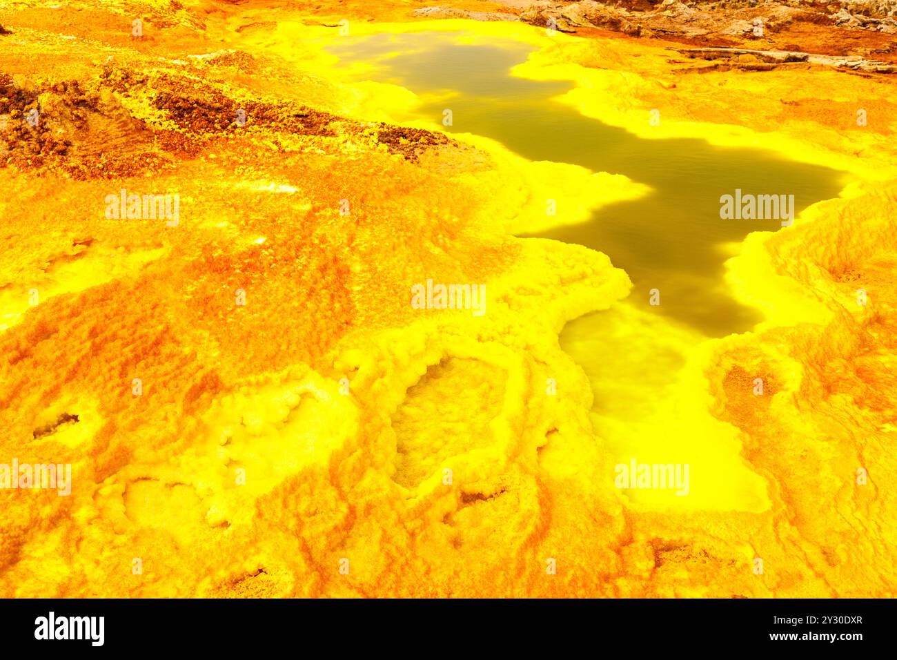 Ressorts de couleur dans l'acide, Dallol hottest place sur terre, dépression Danakil, l'Éthiopie, l'Afrique Banque D'Images