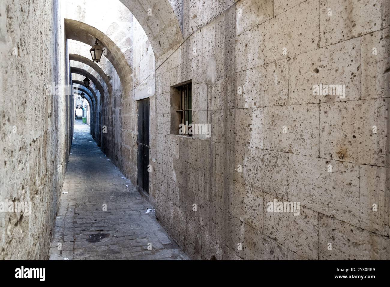 Détail architectural du centre-ville historique d'Arequipa, classé au patrimoine mondial de l'UNESCO. Arequipa est une ville du Pérou et la capitale de la province Banque D'Images