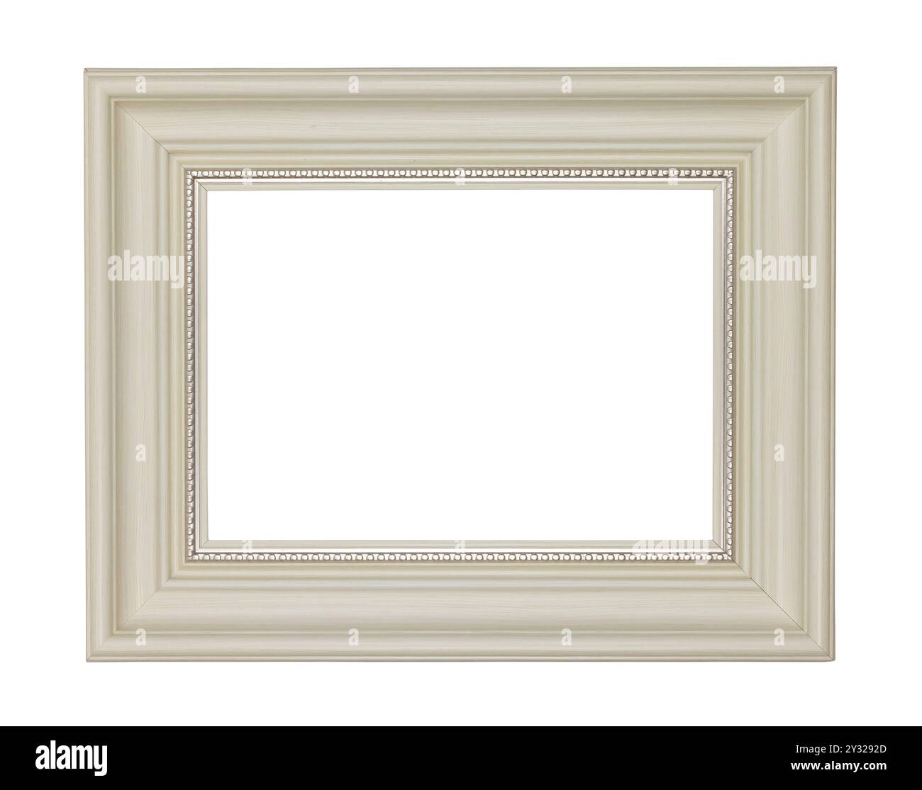 Cadre photo en bois blanc vide avec ornement isolé sur fond blanc Banque D'Images