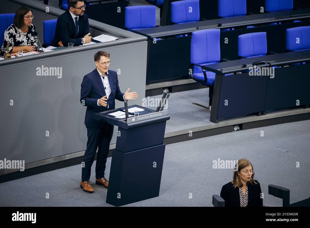 Karl Lauterbach SPD, Bundesminister fuer Gesundheit, aufgenommen im Rahmen einer Rede zur EPL. 15 Gesundheit m Deutschen Bundestag à Berlin, 12.09.2024. Berlin Deutschland *** Karl Lauterbach SPD , ministre fédéral de la santé, enregistré lors d'un discours sur EPL 15 santé au Bundestag allemand à Berlin, 12 09 2024 Berlin Allemagne Copyright : xFelixxZahn/photothek.dex Banque D'Images