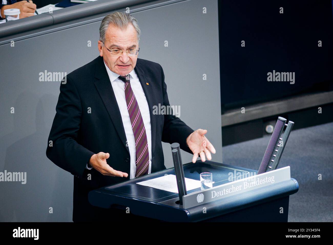 Paul Lehrieder, CDU/CSU, aufgenommen im Rahmen einer Rede zur Ersten Beratung der Bundesregierung zum Einzelplan 17, Familie, Senioren, Frauen und Jugend im Deutschen Bundestag in Berlin, 12.09.2024. Berlin Deutschland *** Paul Lehrieder, CDU CSU, enregistré lors d'un discours sur la première consultation du gouvernement fédéral sur la section 17, famille, personnes âgées, femmes et jeunes au Bundestag allemand à Berlin, 12 09 2024 Berlin Allemagne Copyright : xFelixxZahn/photothek.dex Banque D'Images