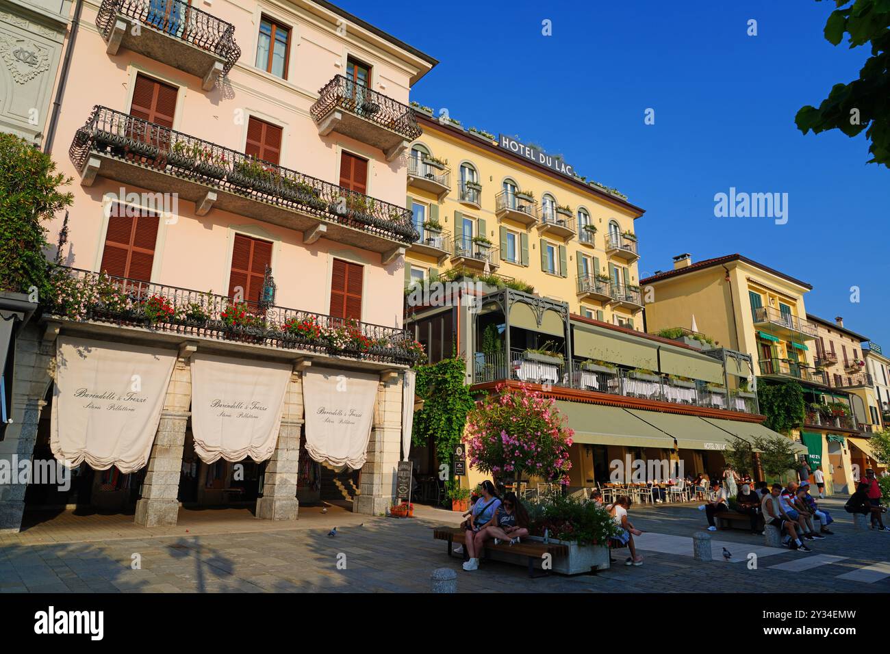 BELLAGIO, ITALIE -10 juillet 2024- vue de jour d'été de Bellagio, un village coloré sur le lac de Côme dans la province de Lecco dans la région italienne de Lombardie. Banque D'Images