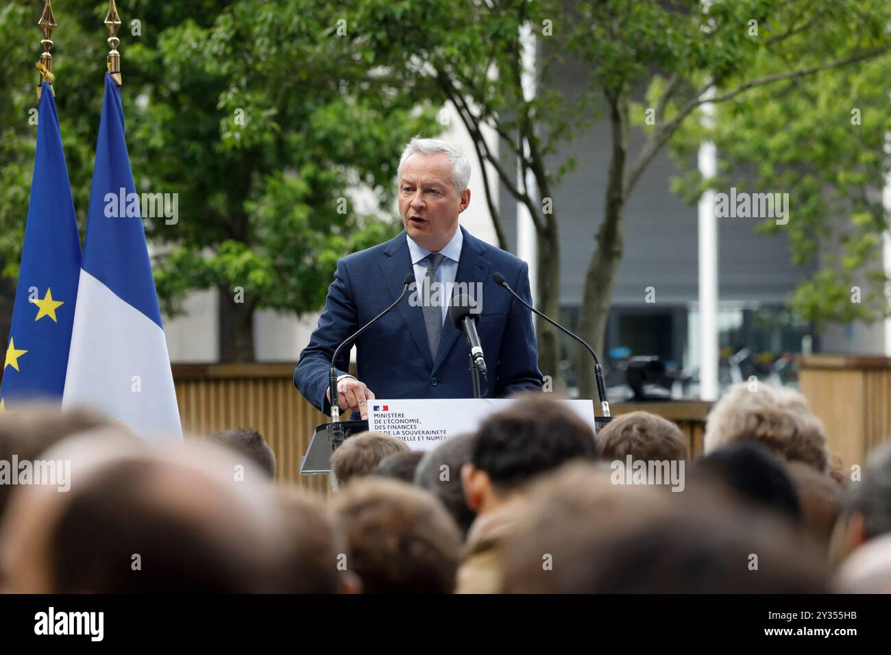 Paris, France, . 12 septembre 2024. Bruno le Maire prononce un discours lors d’une cérémonie d’adieu au ministère français de l’Economie et des Finances (Bercy), à Paris, France, le 12 septembre 2024. La France aura un nouveau gouvernement "la semaine prochaine", a déclaré le 12 septembre le premier ministre conservateur Michel Barnier, récemment installé, alors qu'il songeait des candidats pour diriger des ministères confrontés à un parlement impassible et imprévisible. Photo de Jean-Bernard Vernier/JBV News/ABACAPRESS. COM Credit : Abaca Press/Alamy Live News Banque D'Images