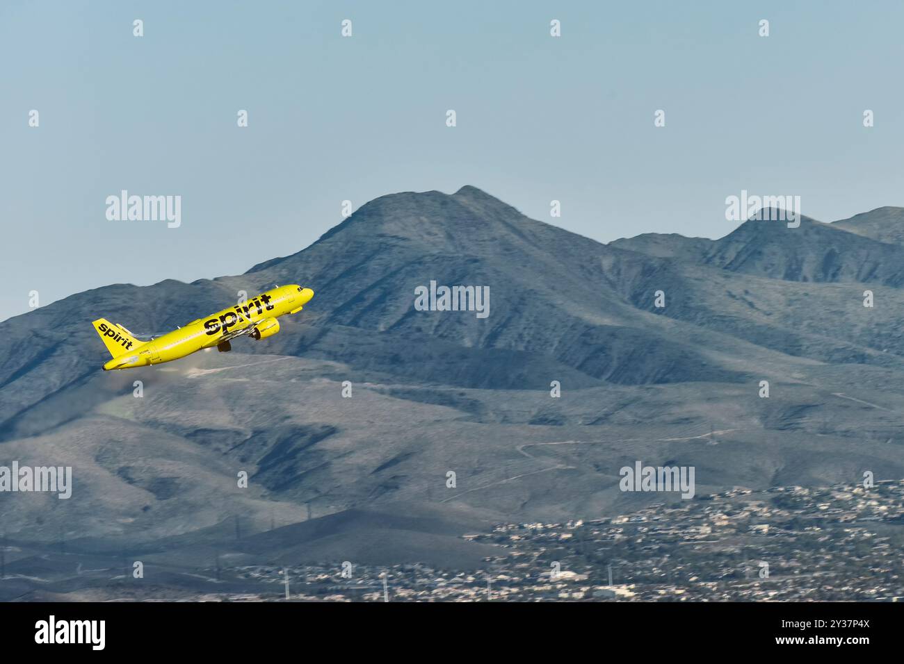 Avion Spirit Airlines décollant de l'aéroport Harry Reid de Las Vegas. Banque D'Images