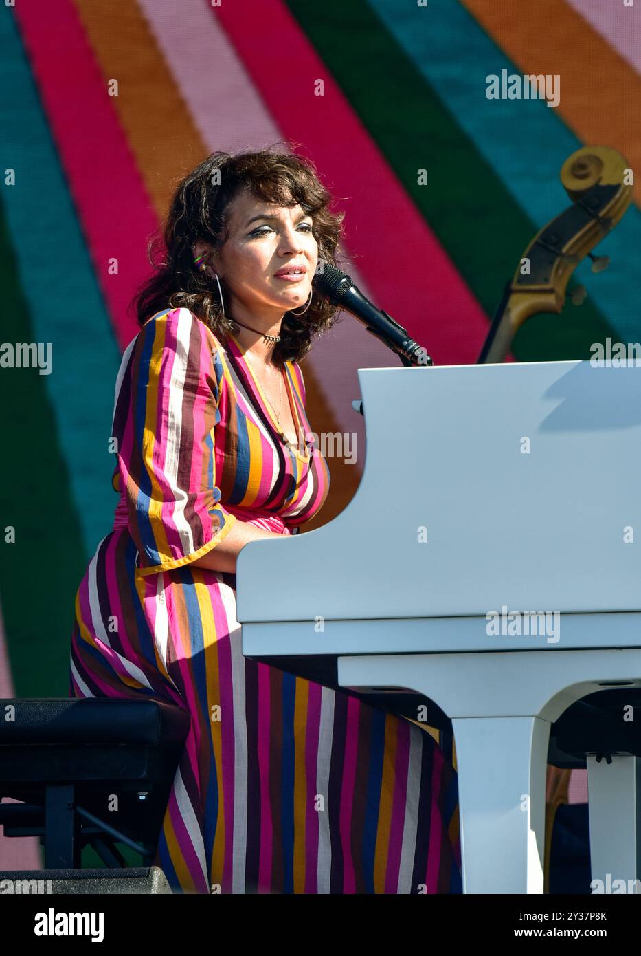Napa, Californie, États-Unis. 26 mai 2024. Norah Jones se produit sur scène au BottleRock 2024 Music Festival. Crédit : Ken Howard/Alamy. Banque D'Images