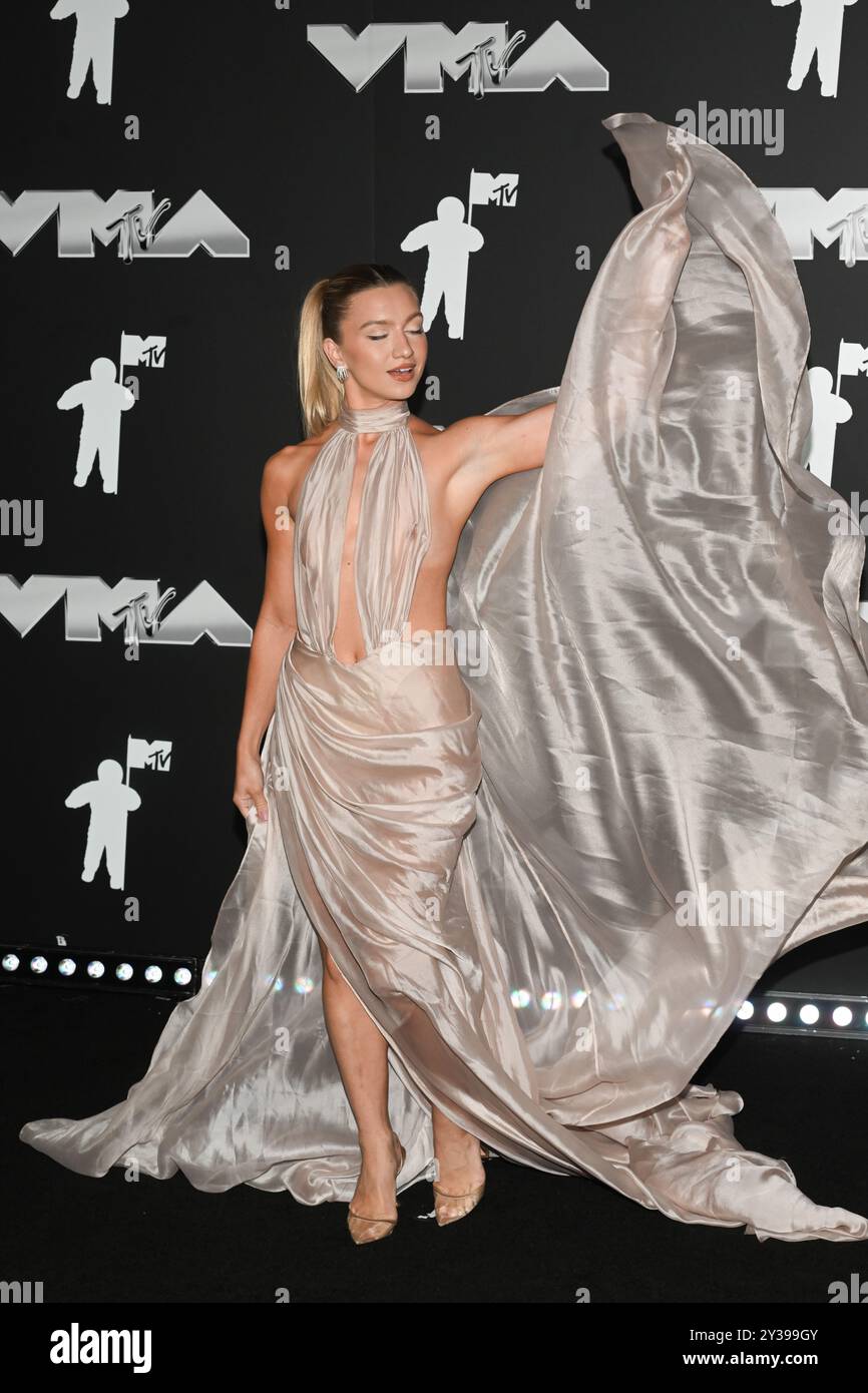 Elmont, États-Unis. 11 septembre 2024. Anna Sitar aux MTV Video Music Awards 2024 qui se sont tenus à l'UBS Arena le 11 septembre 2024 à Elmont, New York. Photo : Jeremy Smith/imageSPACE/SIPA USA crédit : SIPA USA/Alamy Live News Banque D'Images