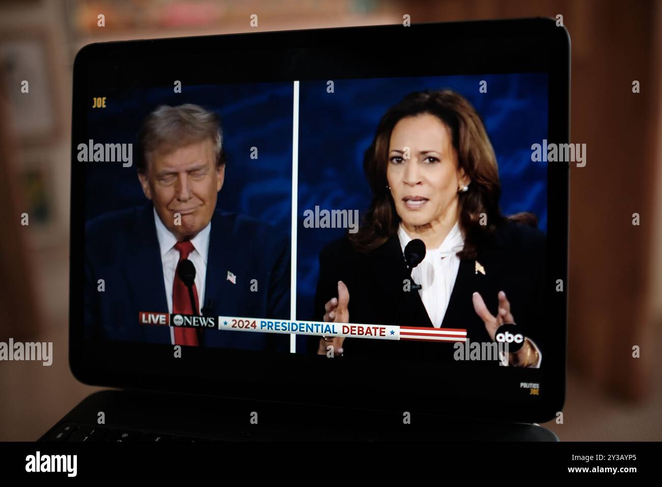 Donald Trump et Kamala Harris dans le débat présidentiel 2024 Banque D'Images