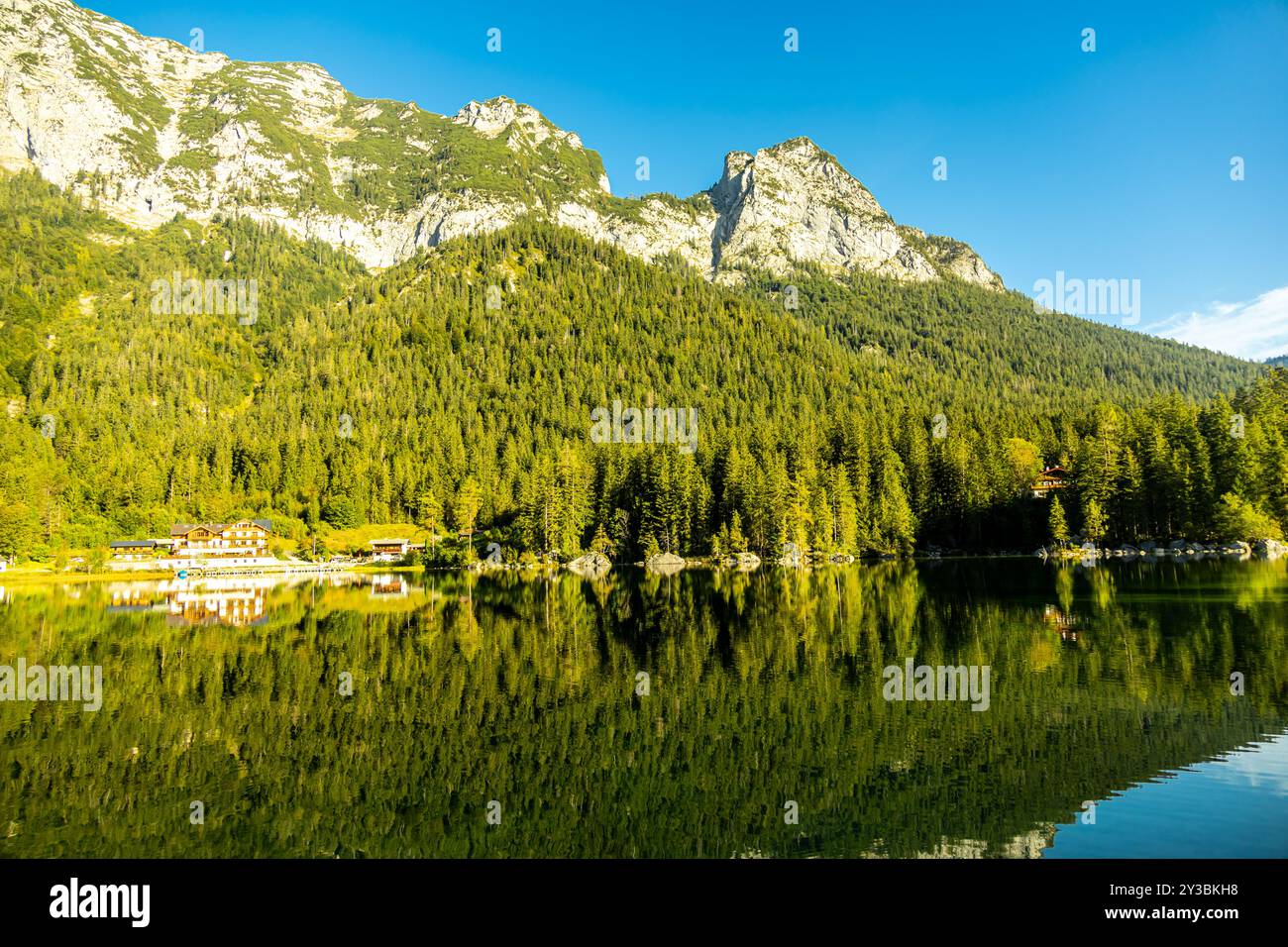 Une merveilleuse randonnée de fin d'été à travers le paysage alpin de Berchtesgaden jusqu'au glacier Blue Ice - Berchtesgaden - Bavière - Allemagne Banque D'Images