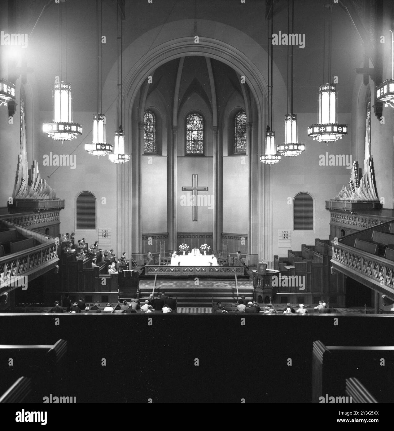 Services religieux avec le chœur de l'église épiscopale de Saint George à New York, le 5 octobre 1959. Banque D'Images