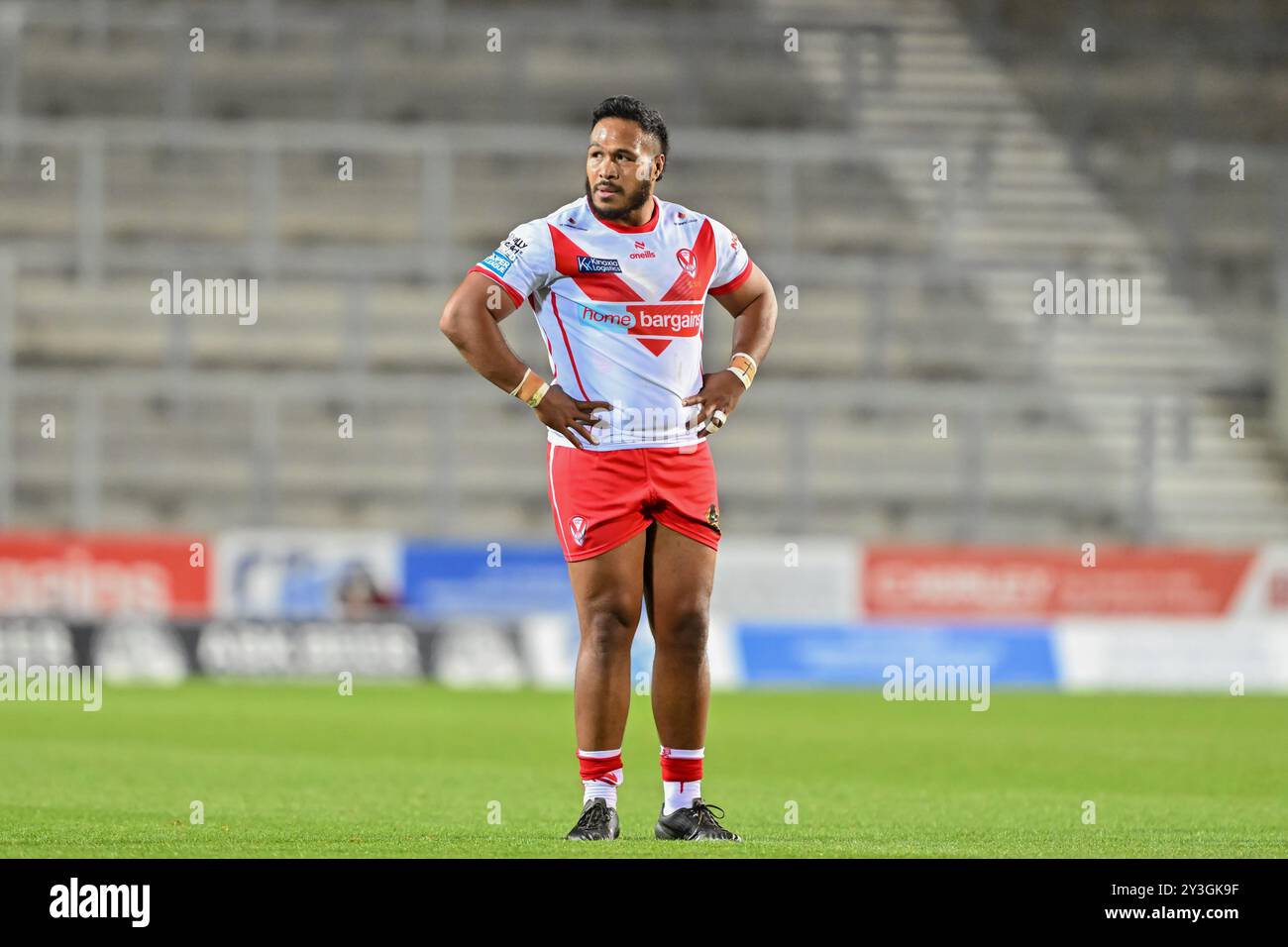 St Helens, Royaume-Uni. 13 septembre 2024. Agnatius Paasi de créé Helens lors du match Betfred Super League Round 26 St Helens vs Castleford Tigers au Totally Wicked Stadium, St Helens, Royaume-Uni, 13 septembre 2024 (photo Cody Froggatt/News images) à St Helens, Royaume-Uni le 13/09/2024. (Photo de Cody Froggatt/News images/Sipa USA) crédit : Sipa USA/Alamy Live News Banque D'Images