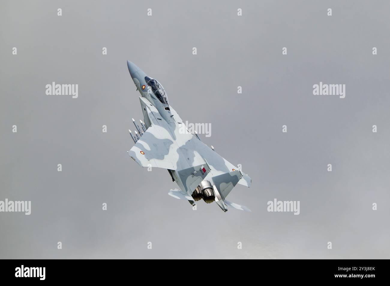 Boeing F-15QA Ababil un avion de chasse de l'armée de l'air qatari Emiri affiche une charge complète de missiles air-air au Royal International Air Tattoo Banque D'Images