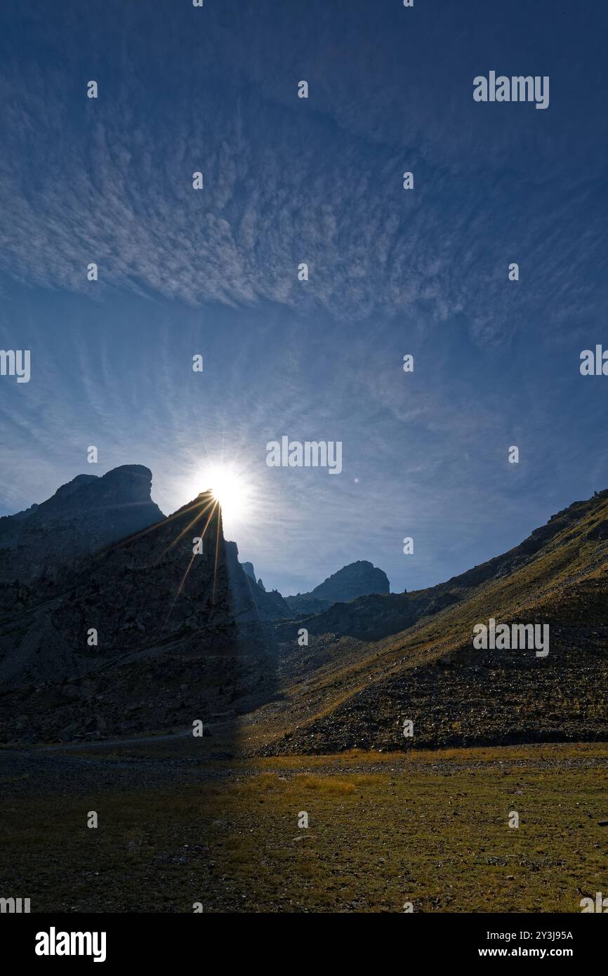 Lever de soleil sur les sommets de la chaîne de Belledonne Banque D'Images