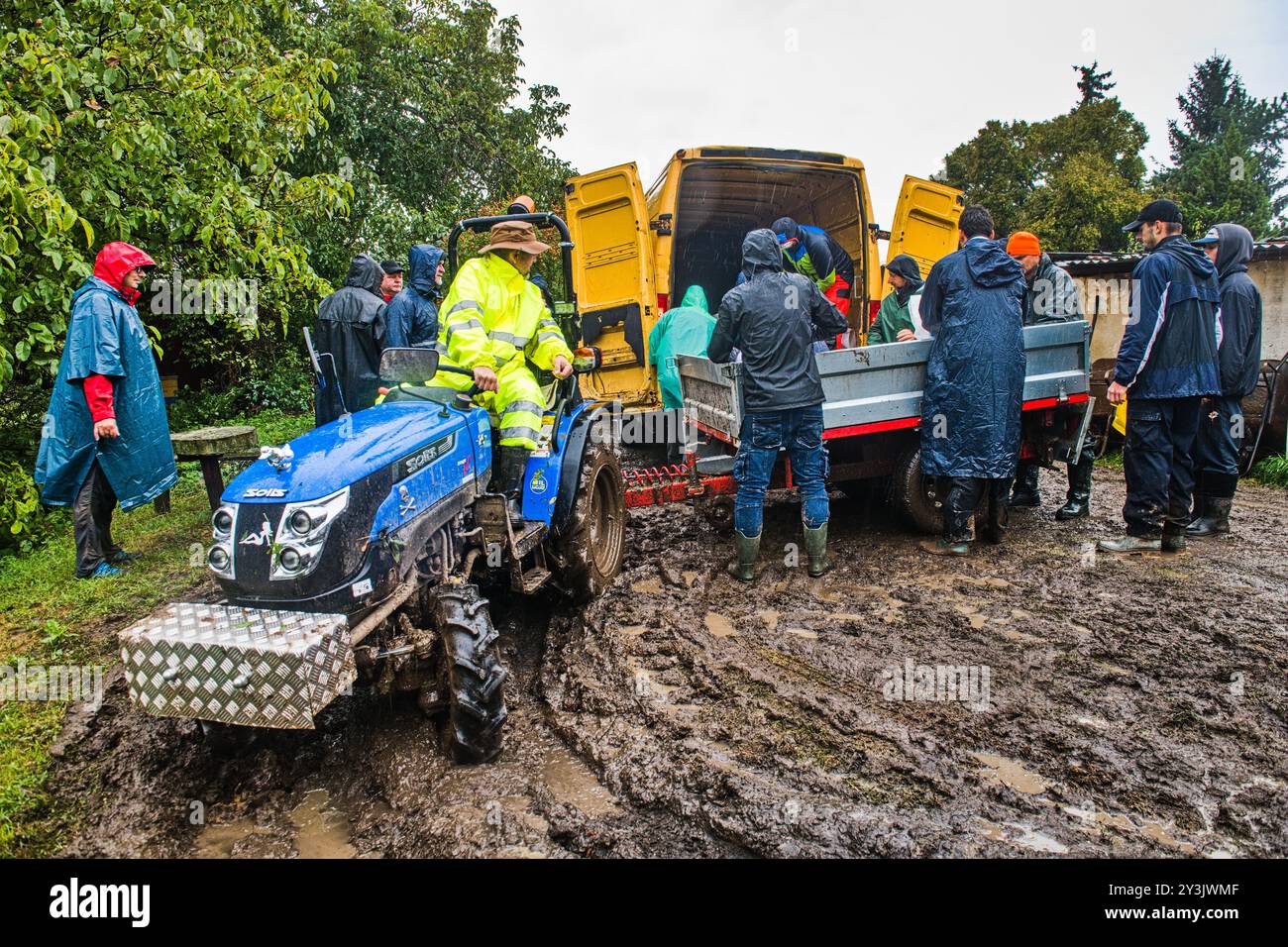 Zidlochovice, République tchèque. 14 septembre 2024. Inondation de la rivière Svratka, dont le niveau monte à Zidlochovice près de Brno, République tchèque, 14 septembre 2024. Crédit : Patrik Uhlir/CTK photo/Alamy Live News Banque D'Images