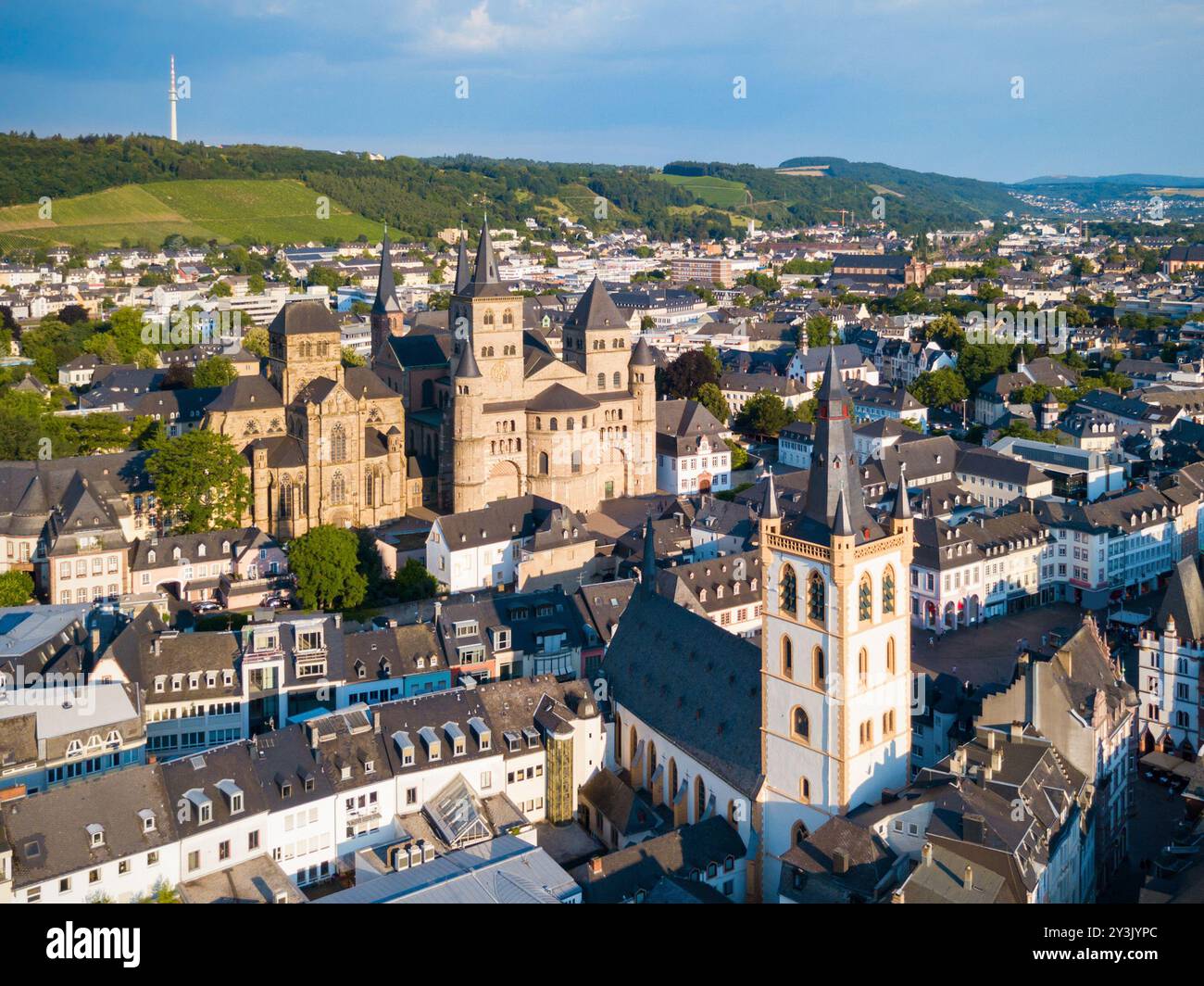 Antenne de Trèves vue panoramique. Trèves est une ville sur les rives de la Moselle en Allemagne Banque D'Images