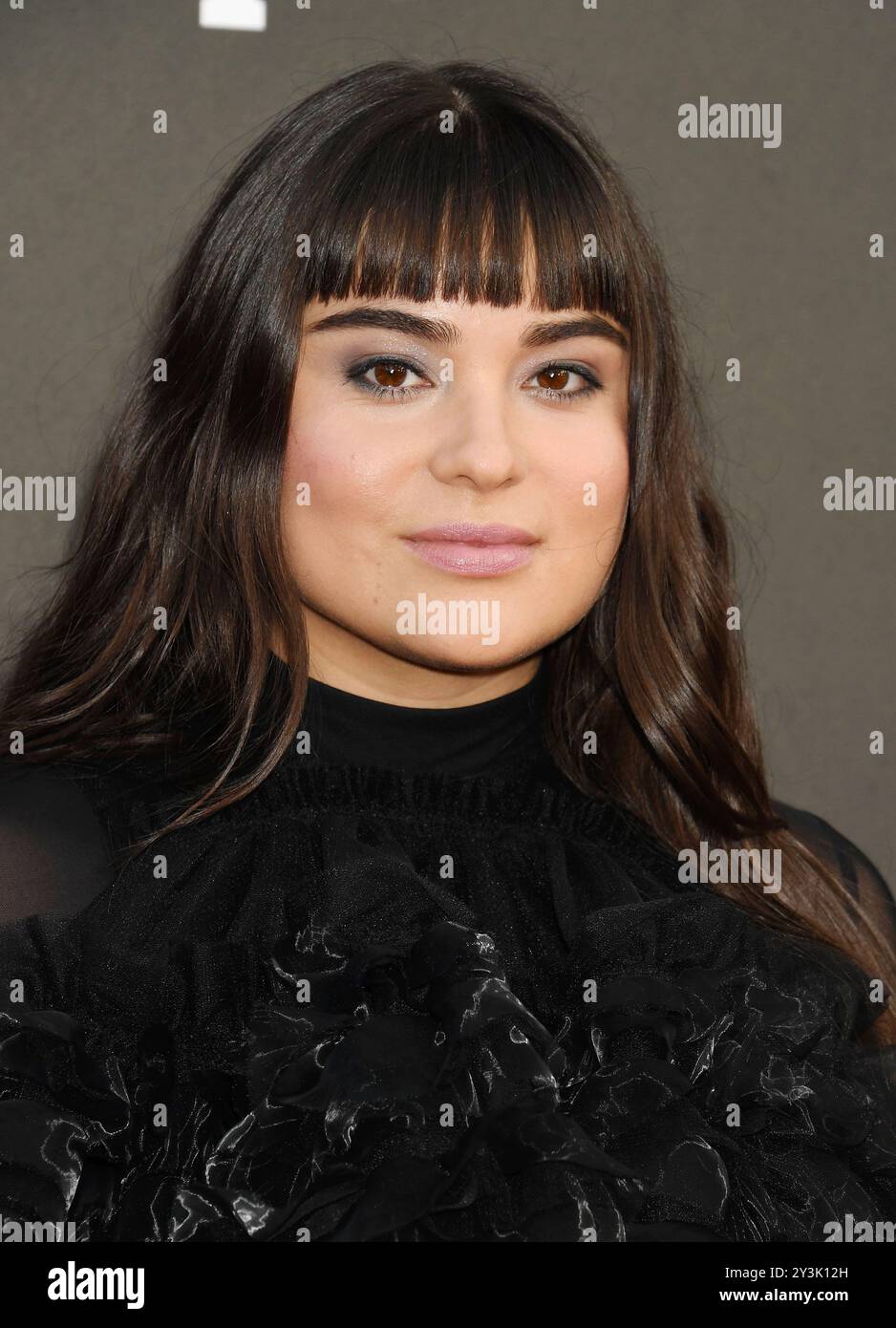 BEVERLY HILLS, CALIFORNIE - 13 SEPTEMBRE : Devery Jacobs assiste à la 76e célébration des nominés Emmys Performer au Wallis Annenberg Center for the Perfor Banque D'Images