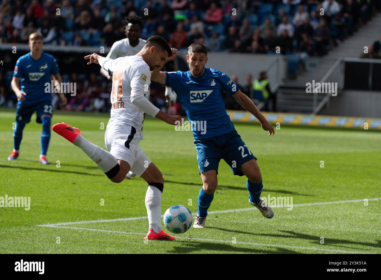 v.li. Martin Terrier (Bayer 04 Leverkusen, #11), Andrej Kramaric (TSG 1899 Hoffenheim, #27) Torschuss, GER, TSG 1899 Hoffenheim v. Bayer 04 Leverkusen, Fussball, Herren, 1. Bundesliga, 3. Spieltag, saison 24/25, 14.09.2024, LES RÈGLEMENTS DFL/DFB INTERDISENT TOUTE UTILISATION DE PHOTOGRAPHIES COMME SÉQUENCES D'IMAGES ET/OU QUASI-VIDÉO, Foto : Eibner-Pressefoto/Wolfgang Frank Banque D'Images