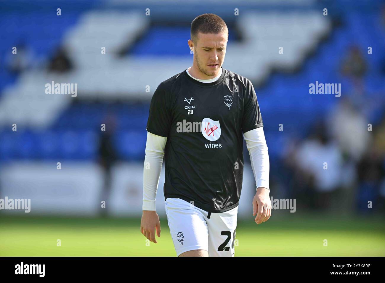 Jack Moylan (28 Lincoln City) se réchauffe lors du match de Sky Bet League 1 entre Peterborough et Lincoln City à London Road, Peterborough le samedi 14 septembre 2024. (Photo : Kevin Hodgson | mi News) crédit : MI News & Sport /Alamy Live News Banque D'Images