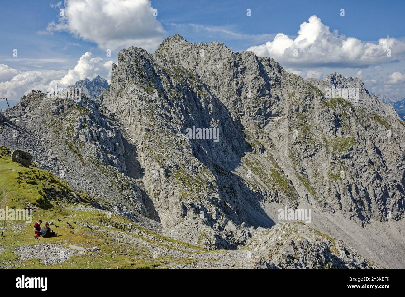 Au Hafelekar, vue du Karwendelblick de la Nordkette d'Innsbruck aux montagnes de Karwendel dans les Alpes, paysage alpin, Innsbruck, Tyrol, Banque D'Images