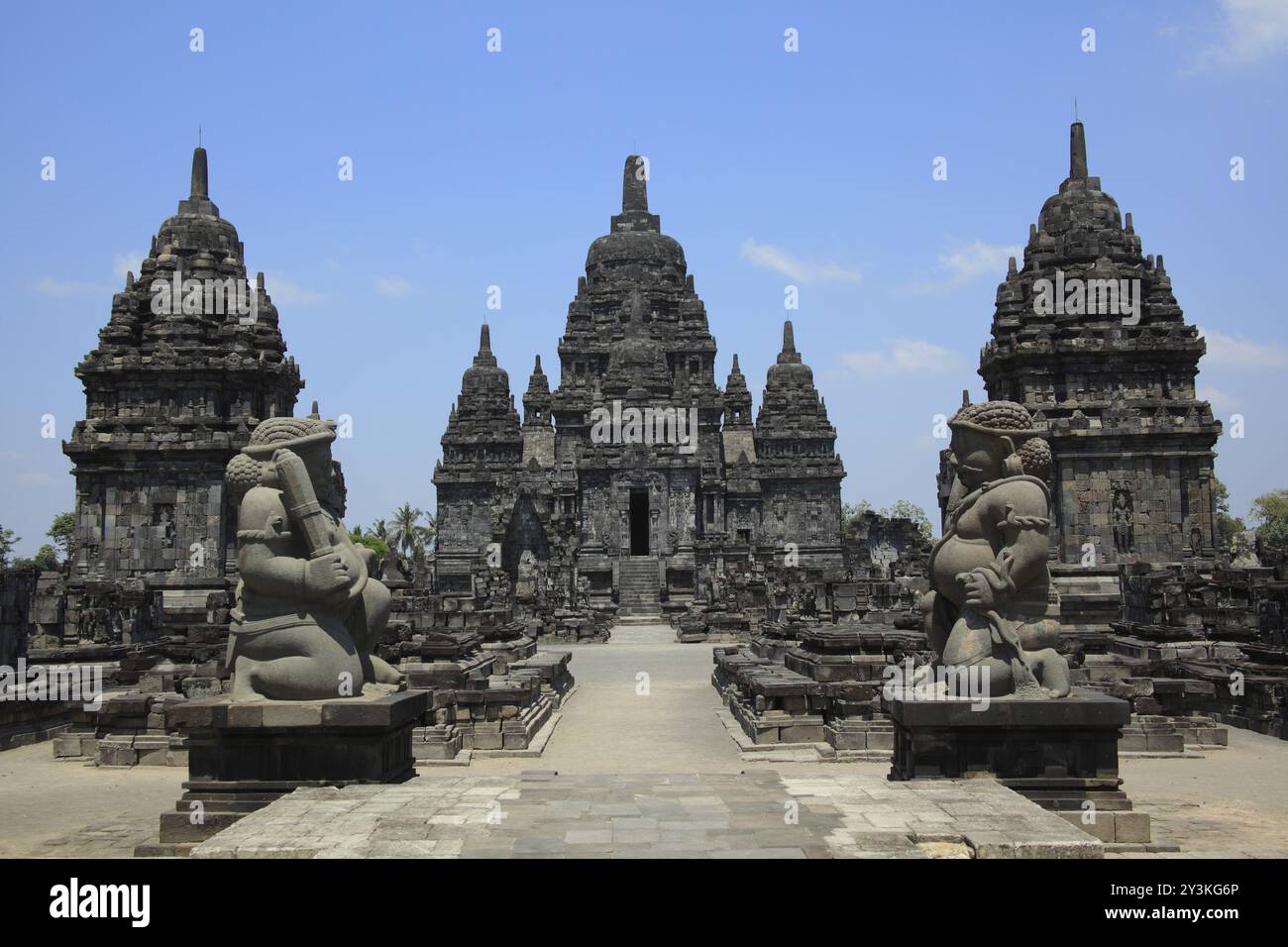 Sewu Prambanan temple bouddhiste à l'intérieur du parc archéologique Banque D'Images