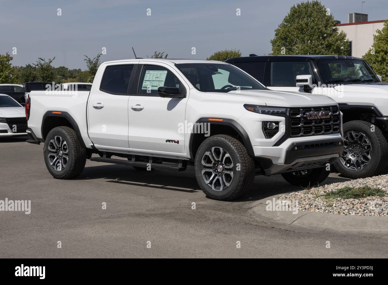 Carmel - 12 septembre 2024 : présentation du pick-up Canyon 4WD AT4 à cabine multiplace de GMC. GMC offre le Canyon avec un moteur TurboMax 4 cylindres de 2,7 l. MY:2024 Banque D'Images