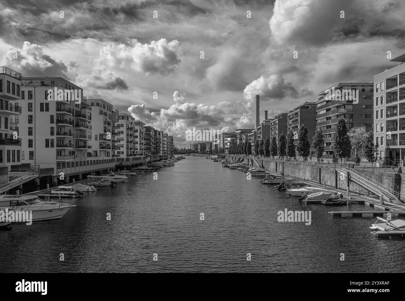 Vue sur le quartier résidentiel Westhafen à Francfort, Allemagne Banque D'Images Vue sur le quartier résidentiel Westhafen à Francfort, Allemagne Banque D'Images