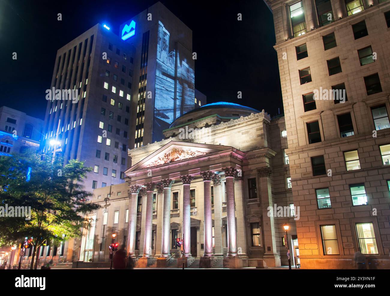 Montréal, Canada. 6 juillet 2019. Le Théâtre historique Centaur illuminé la nuit à montréal canada Banque D'Images