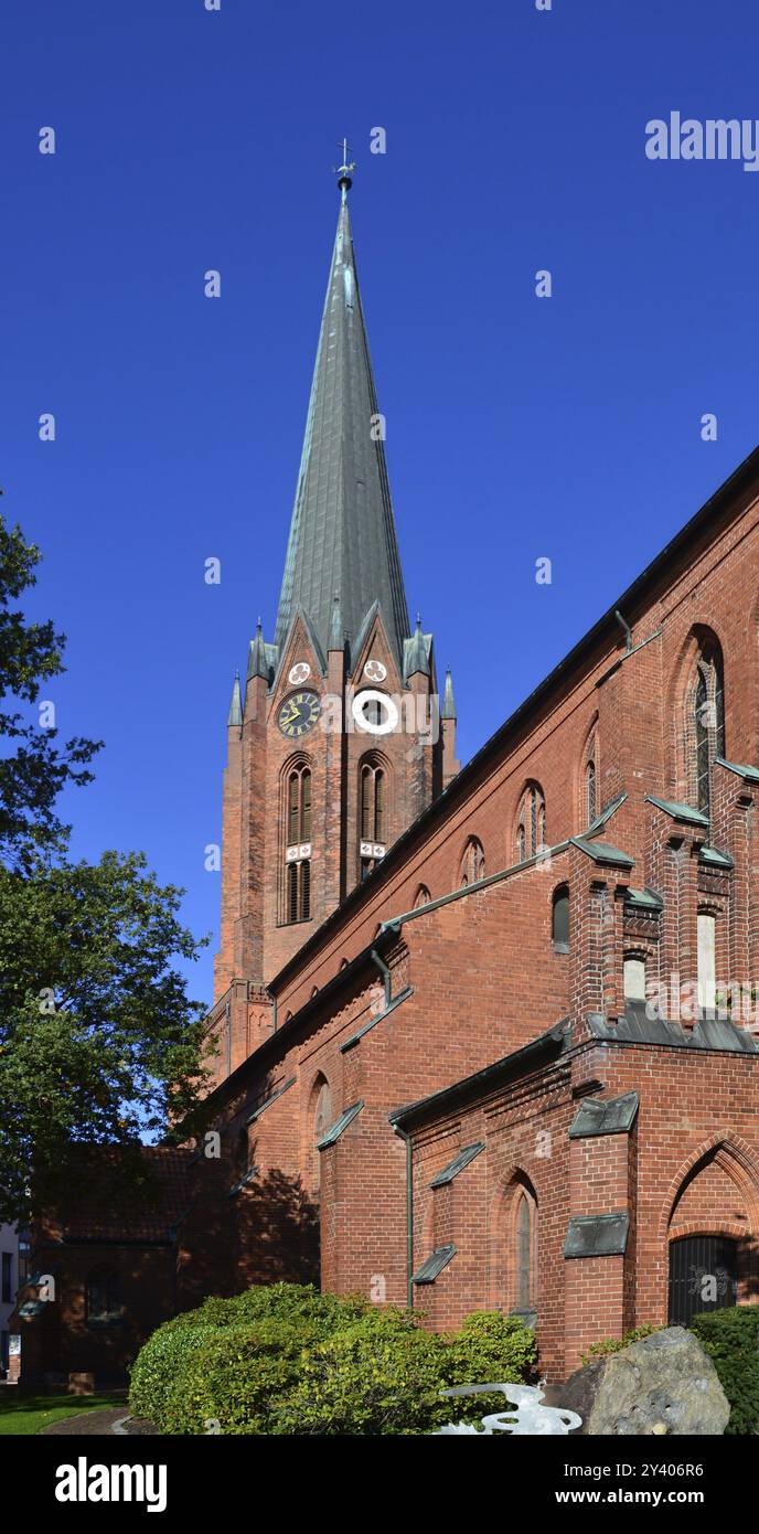 Église historique dans la vieille ville de Hanse Buxtehude, basse-Saxe, Allemagne, Europe Banque D'Images