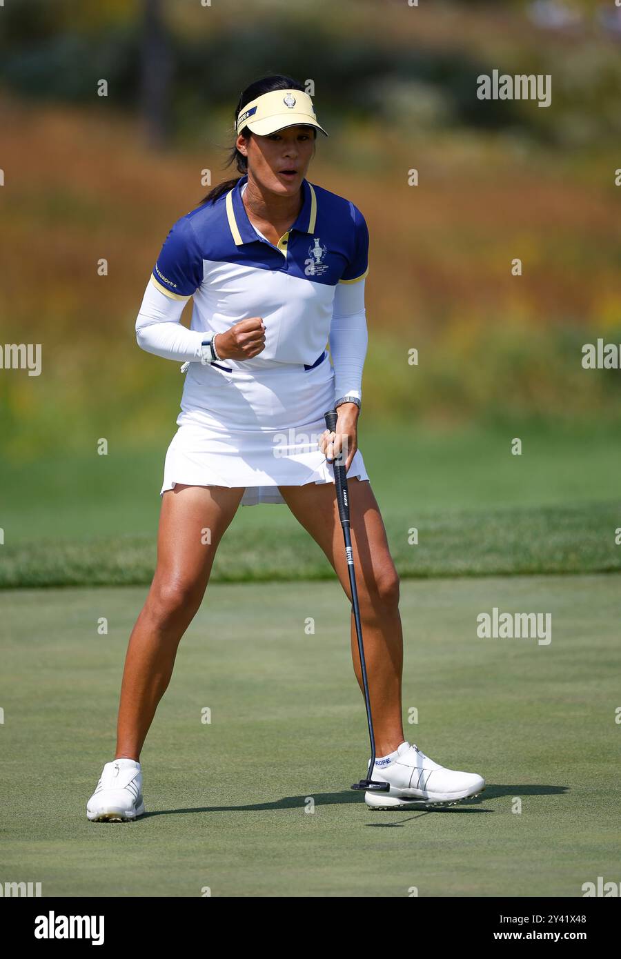 Gainesville, Virginie, États-Unis. 15 septembre 2024. Céline Boutier de l’équipe Europe coule son putt lors de la Coupe Solheim sur le parcours de golf Robert Trent Jones à Gainesville, en Virginie. Justin Cooper/CSM/Alamy Live News Banque D'Images