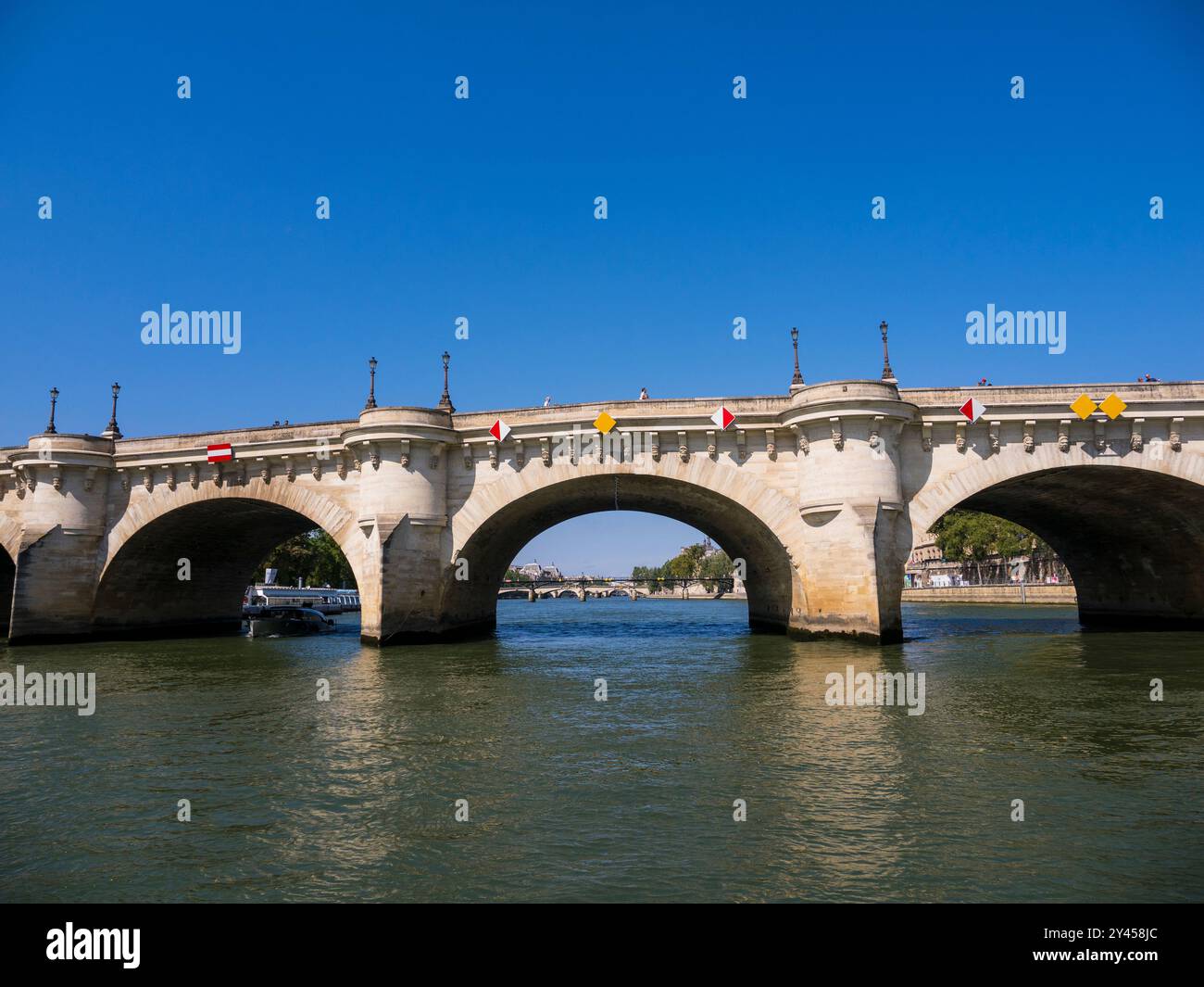 Pont neuf, le plus ancien pont de Paris, dit Nouveau pont, Seine, Paris, France, Europe, UE. Banque D'Images