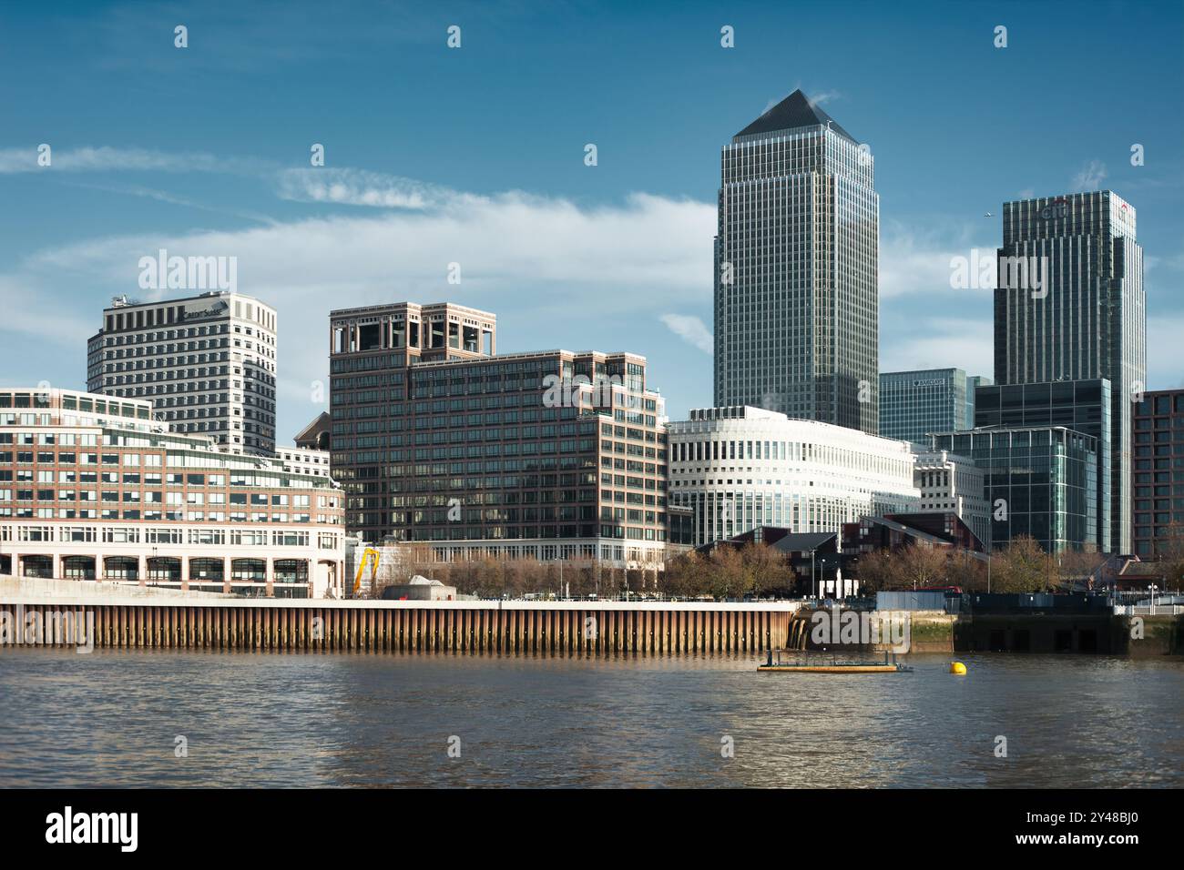 Canary Wharf Waterfront à Londres, Royaume-Uni Banque D'Images