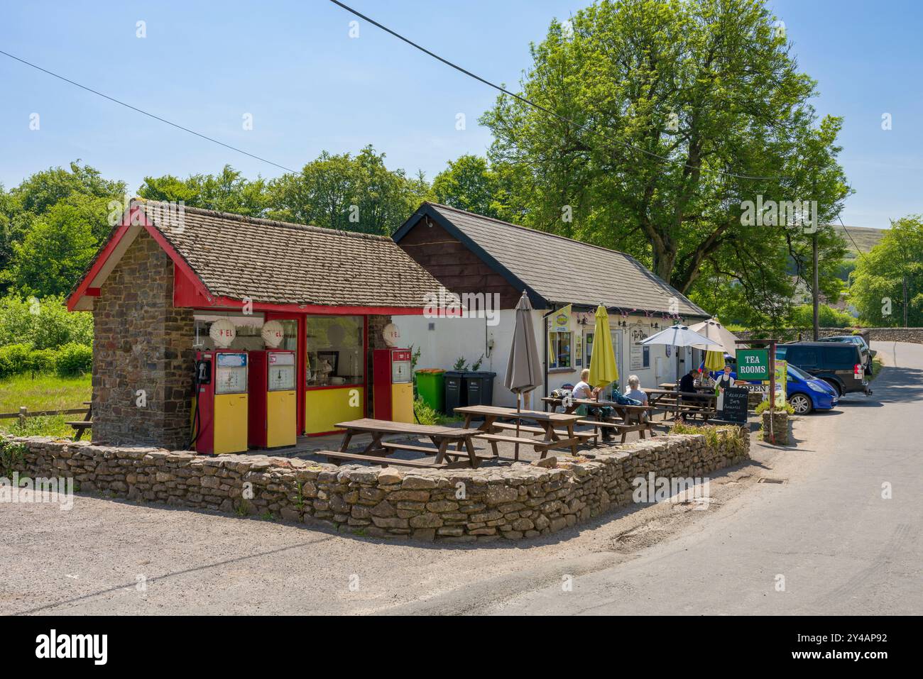 Le salon de thé dans le village de Withypool, Exmoor National Park, Somerset, Angleterre. Banque D'Images