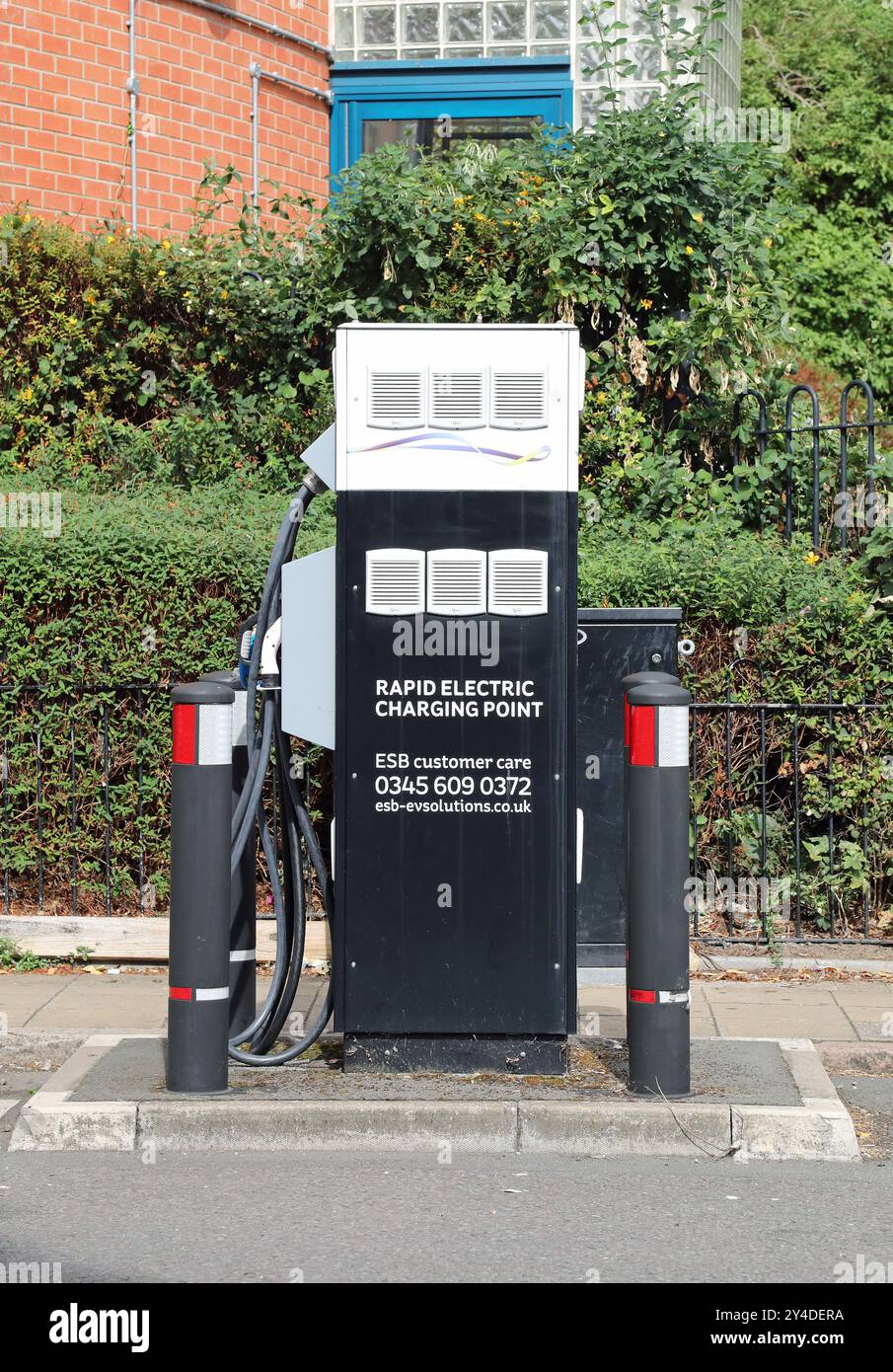 Point de recharge électrique rapide en Grande-Bretagne Banque D'Images