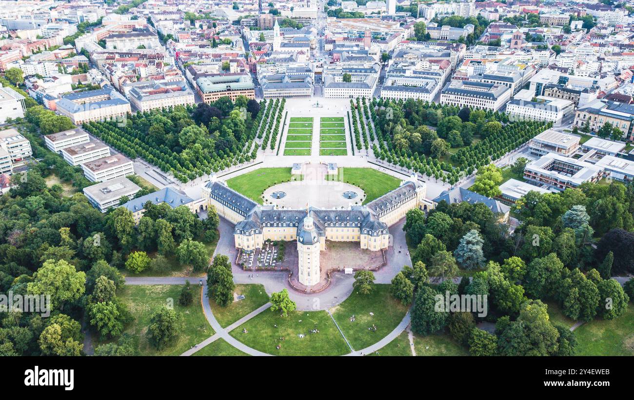 Vue aérienne du palais de Karlsruhe en Allemagne Banque D'Images