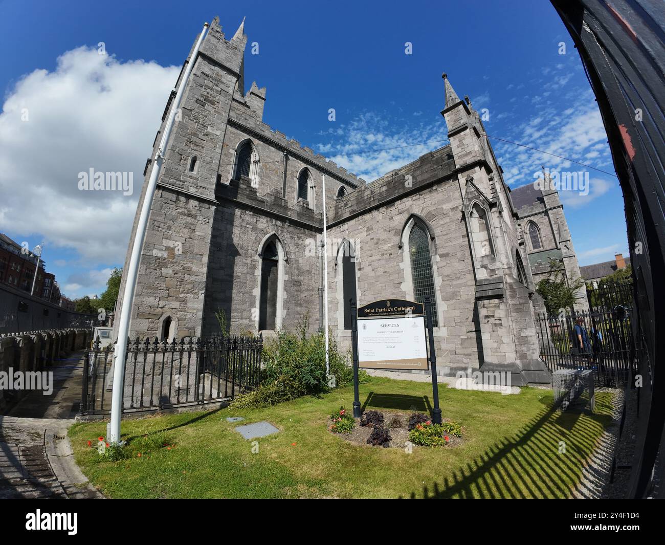 DUBLIN, IRLANDE - 25 JUILLET 2024 : extérieur de la cathédrale Saint Patrick de Dublin Irlande Banque D'Images