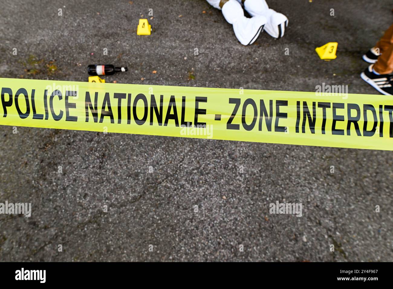 Académie nationale de police de Rouen-Oissel (Nord de la France) : journée portes ouvertes. Ruban de reconstruction de scène de crime de la police nationale. Zone interdite Banque D'Images