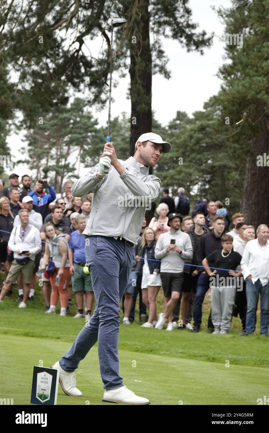 Wentworth Golf Club, Surrey, Royaume-Uni. 18 septembre 2024. Stuart Broad conduit sur le 11e tee lors du BMW:PGA Golf Championship Pro-Am 2024 crédit : Motofoto/Alamy Live News Banque D'Images