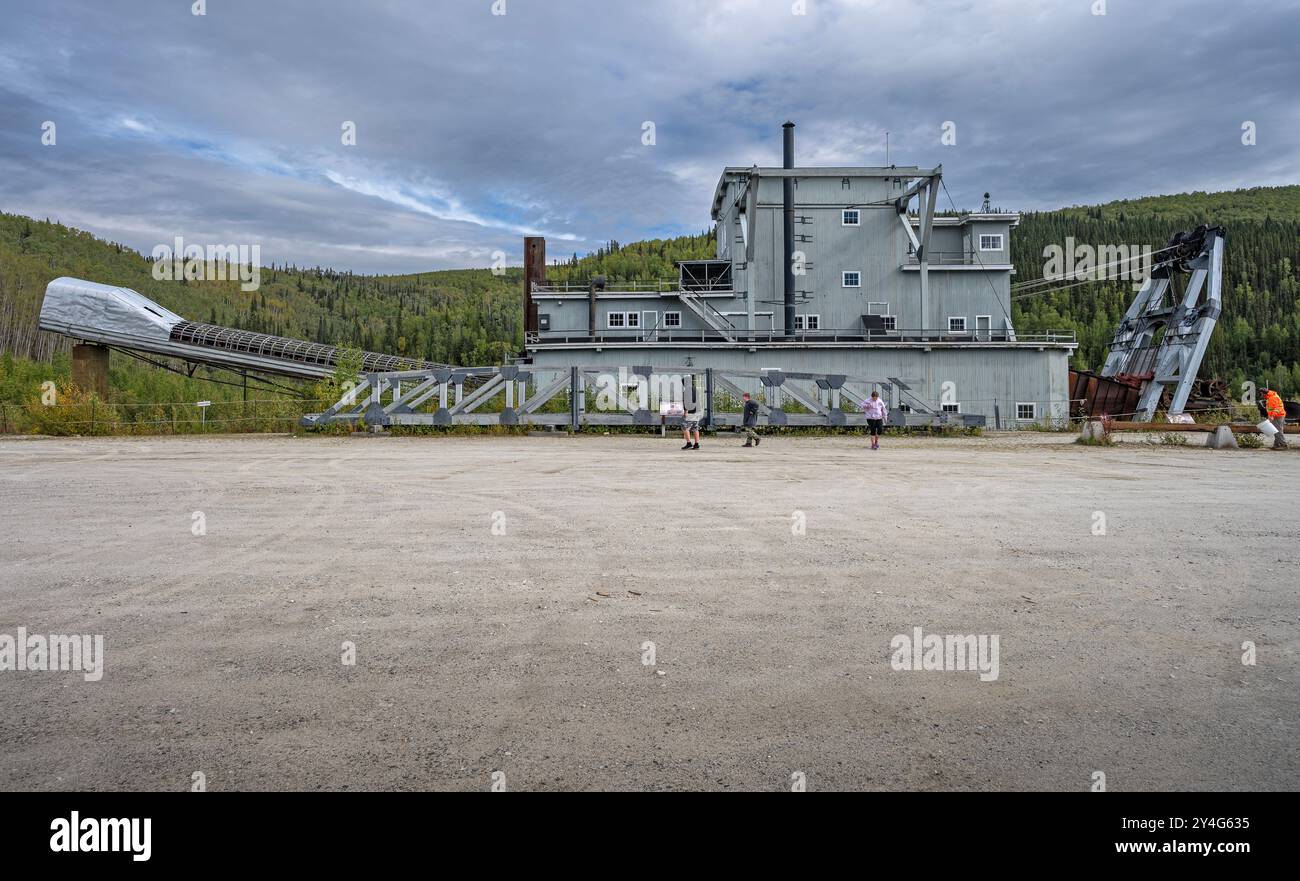 Dawson City, Yukon, Canada – 27 août 2024 : extérieur de la drague historique numéro 4 sur le ruisseau Bonanza Banque D'Images