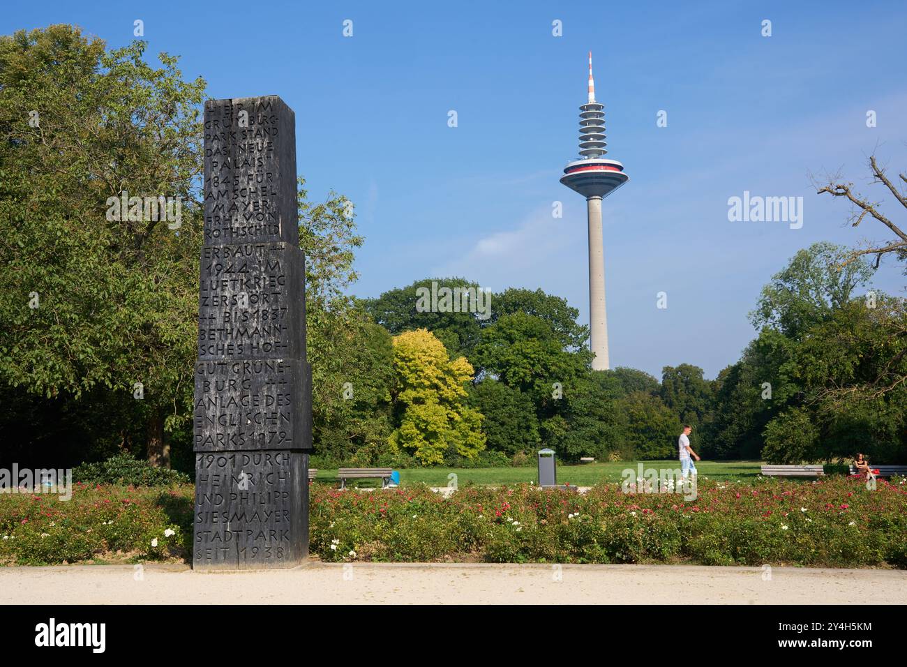 Mahnmal für die Familie Rothschild am einstigen Palais Grüneburg, Stele, Grüneburgpark, Westend, Francfort Banque D'Images