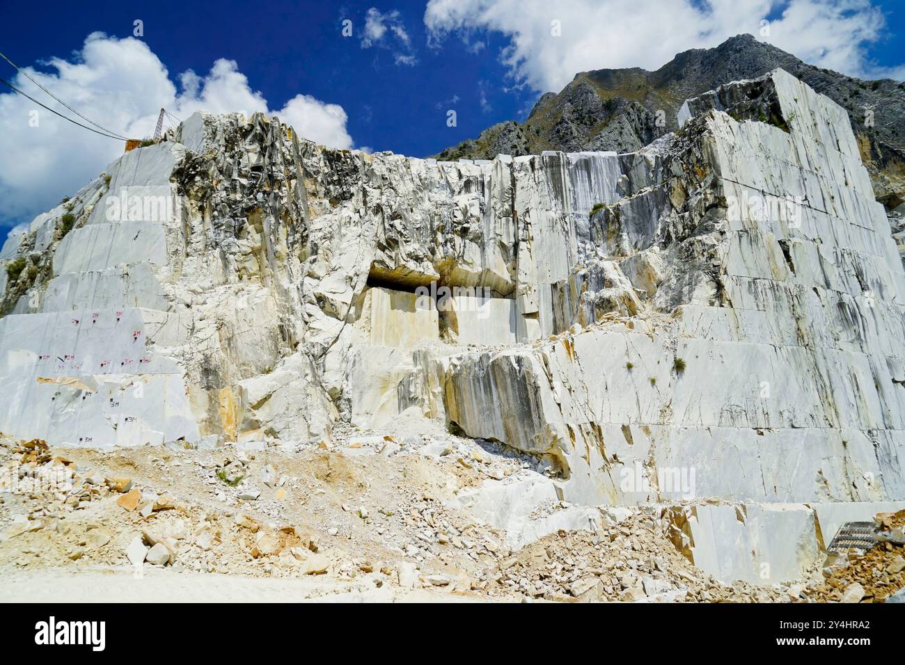 Panorama des mines de marbre de Carrare des Alpes Apuanes, Massa, Carrara, Toscane, Italie Banque D'Images